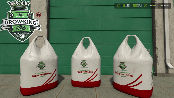 fs25-mods, GrowKing Solid Fertilizer Pack in FS25 mods, featuring three bags labeled 1000L, 5000L, and 10000L against a green wall.