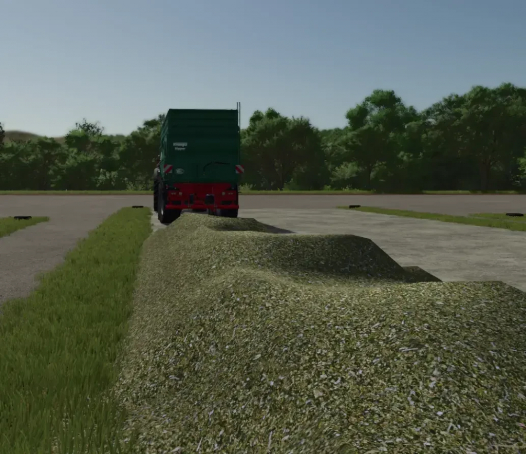 FS25 Fieldsilo mod showing a tractor near a silo on a farm in Farming Simulator 25.