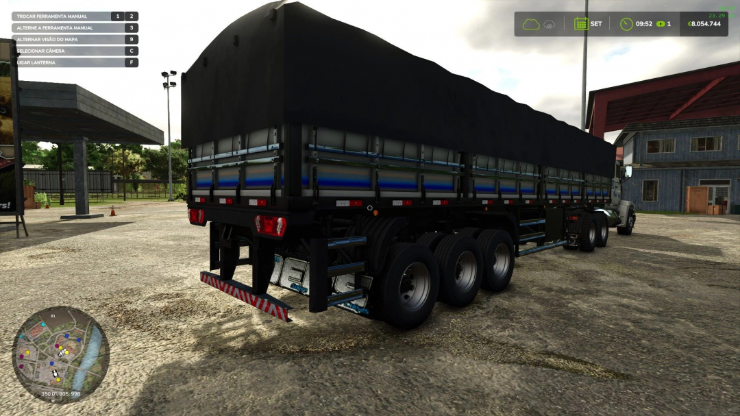 FS25 mods: GNU Carreta LS v1.0.0.0 features a large trailer parked at a farm in Farming Simulator 25.