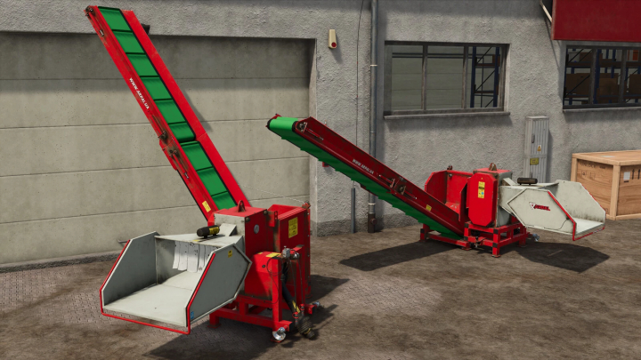 fs25-mods, FS25 mod Arpal AM-200 TR-K v1.0.0.0, featuring red and green conveyor system, against concrete wall.