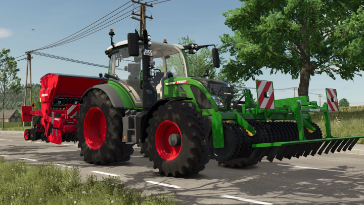 fs25-mods,  FS25 mod Kerner FP 300 v1.0.0.2 in Farming Simulator 25, featuring a Fendt tractor with Kerner attachment on a sunny road.