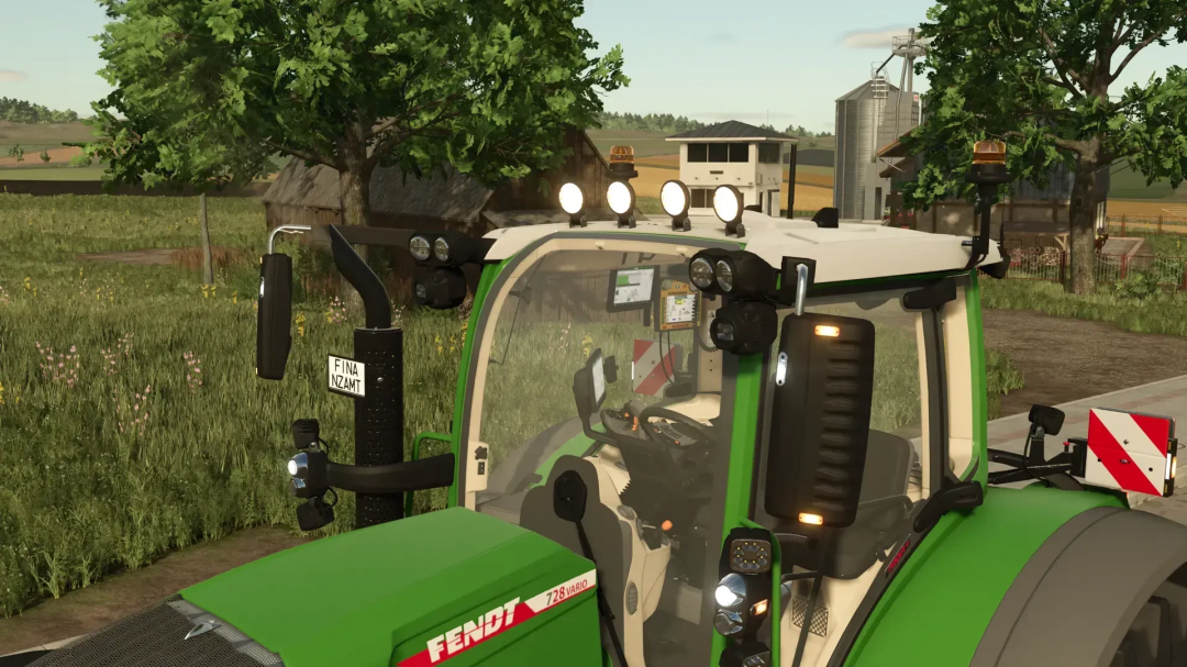 Fendt 700 tractor with Agribumper mod in Farming Simulator 25, showcasing detailed exterior design.