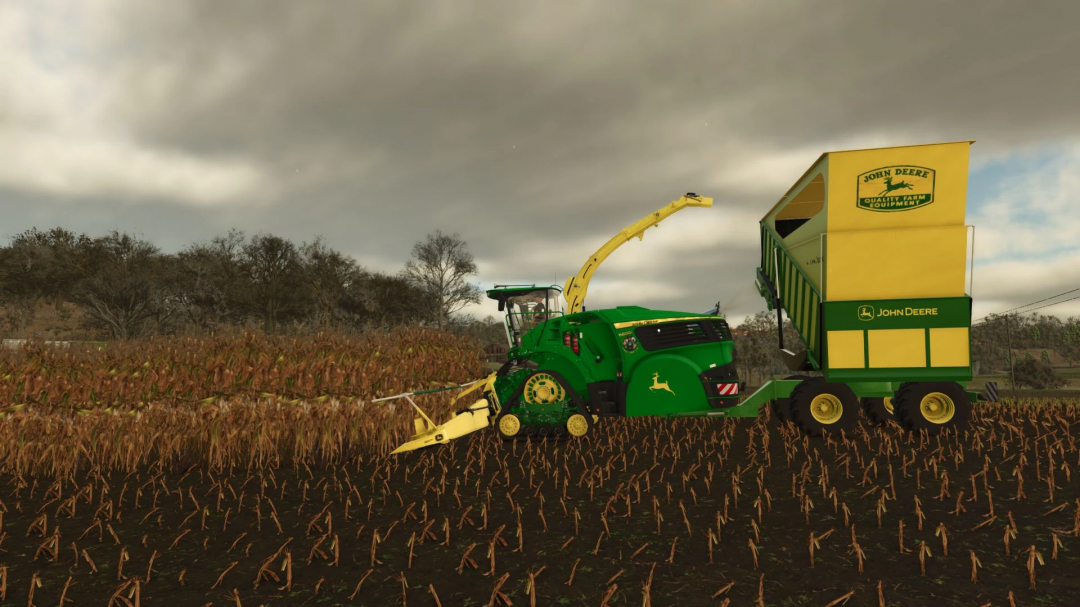 John Deere 8000 Cargo in FS25 mod harvesting corn, showcasing Farming Simulator 25 mods.