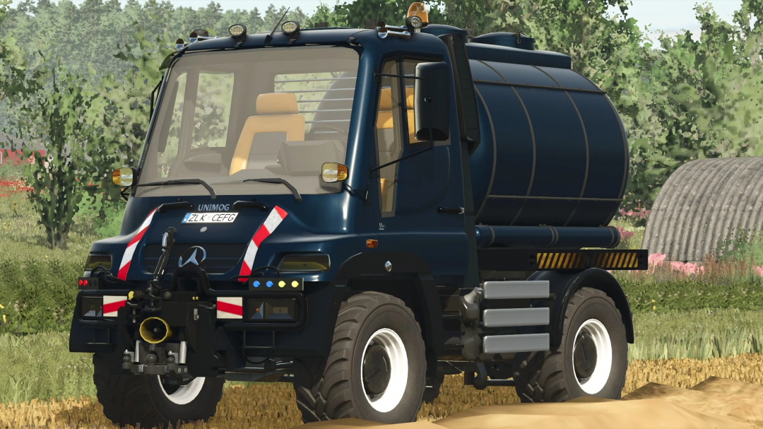 Mercedes Unimog U400 mod in FS25, featuring a blue utility vehicle on a farm landscape.