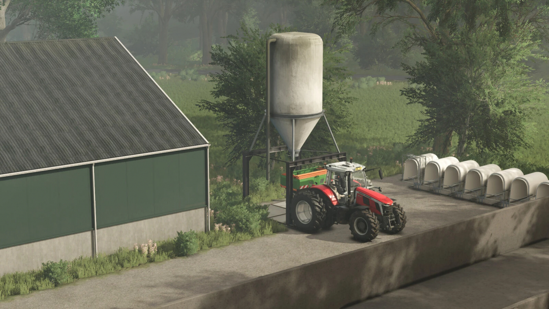 FS25 mod Farmsilo Package v1.0.0.0 featuring a red tractor near a large silo and agricultural buildings.