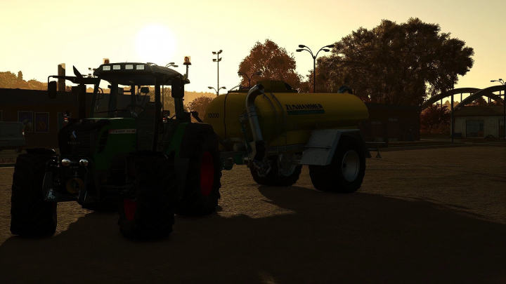 fs25-mods, FS25 mod Zunhammer TS10000KE v1.0.0.0 attached to a tractor at sunset.