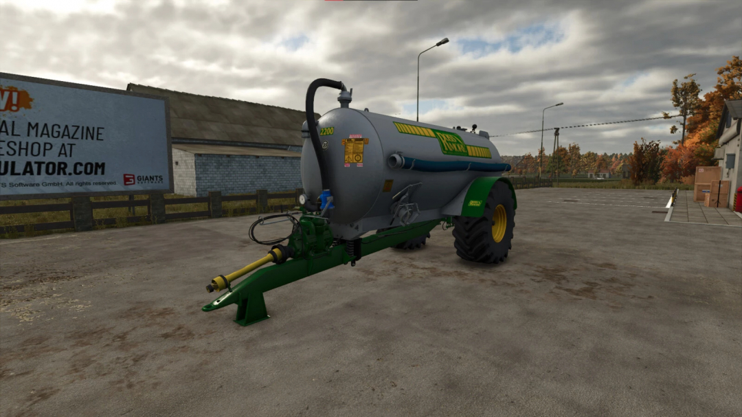 FS25 mod Ross More 2200G slurry tanker on paved lot