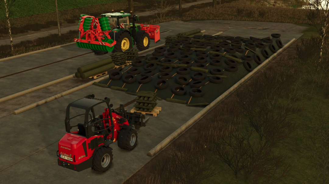 Bunkersilo Pack v1.0.0.0 in FS25 with tractors and tires for silage preparation.