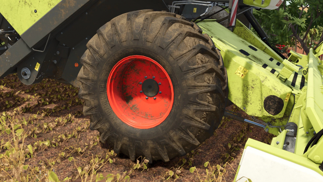 Close-up of Pirelli-Lizard MB39 tire on a tractor in FS25 mods.