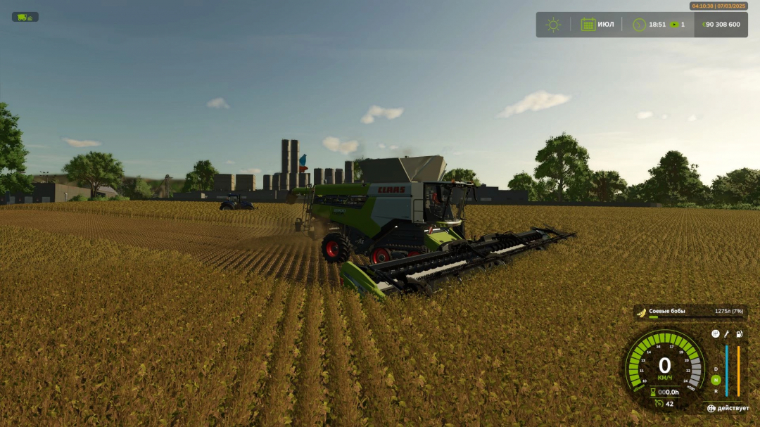 CLAAS Lexion 8900 harvester in a field, part of FS25 mods in Farming Simulator 25.