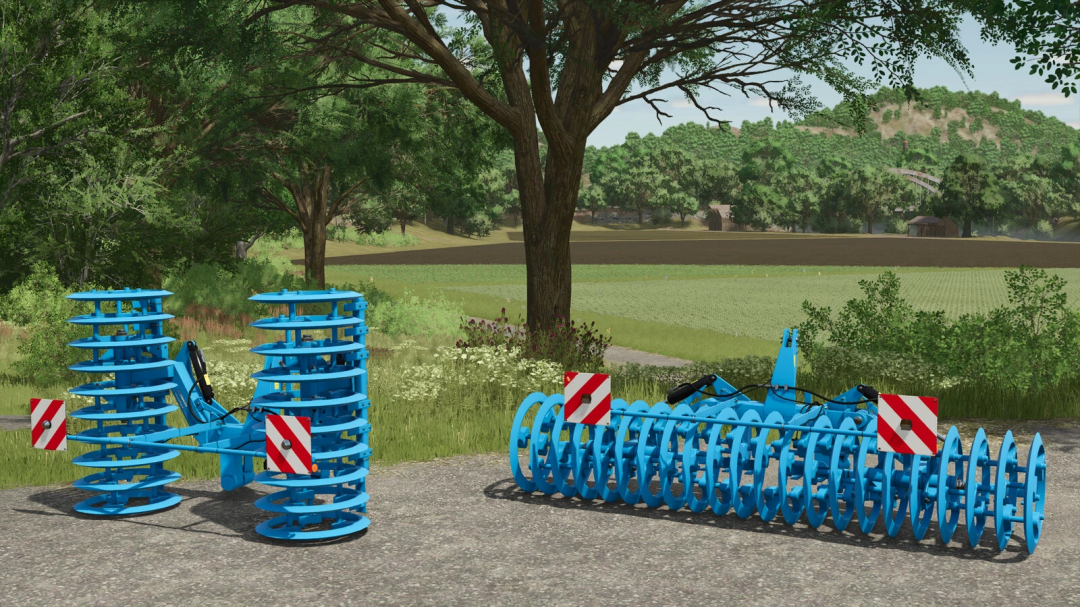 Lemken VarioPack 110 v1.0.0.0 mod for FS25, featuring blue disc rollers on a farm landscape.