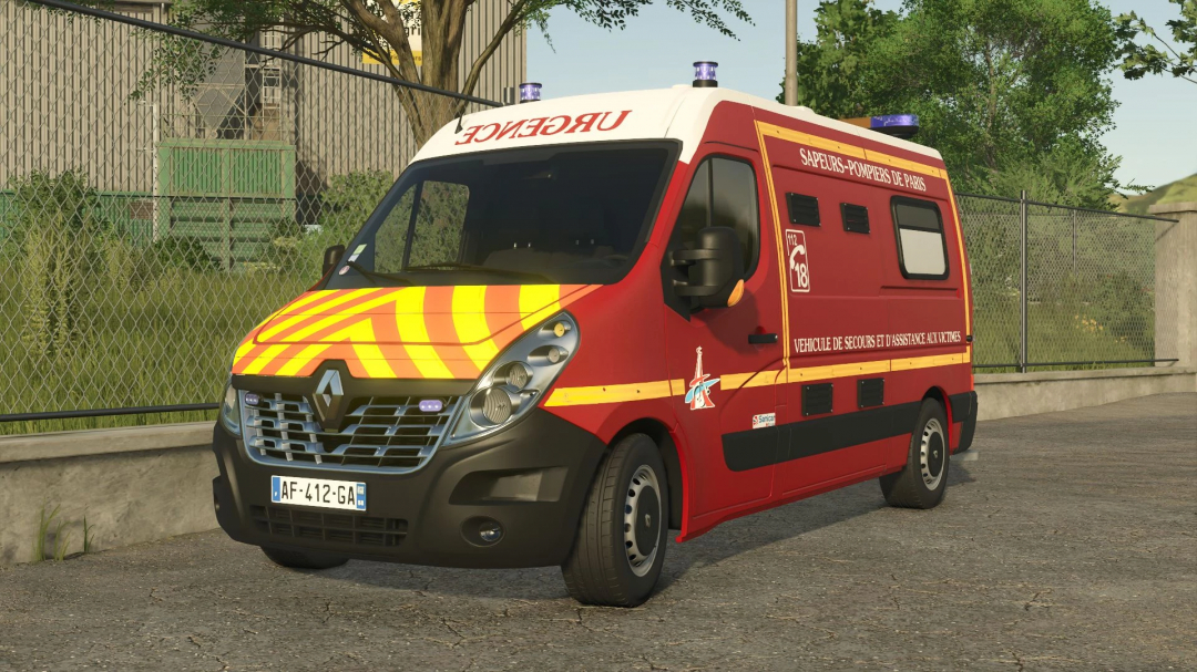 Renault Master III VSAV mod in FS25, showcasing a red emergency vehicle parked on a road.