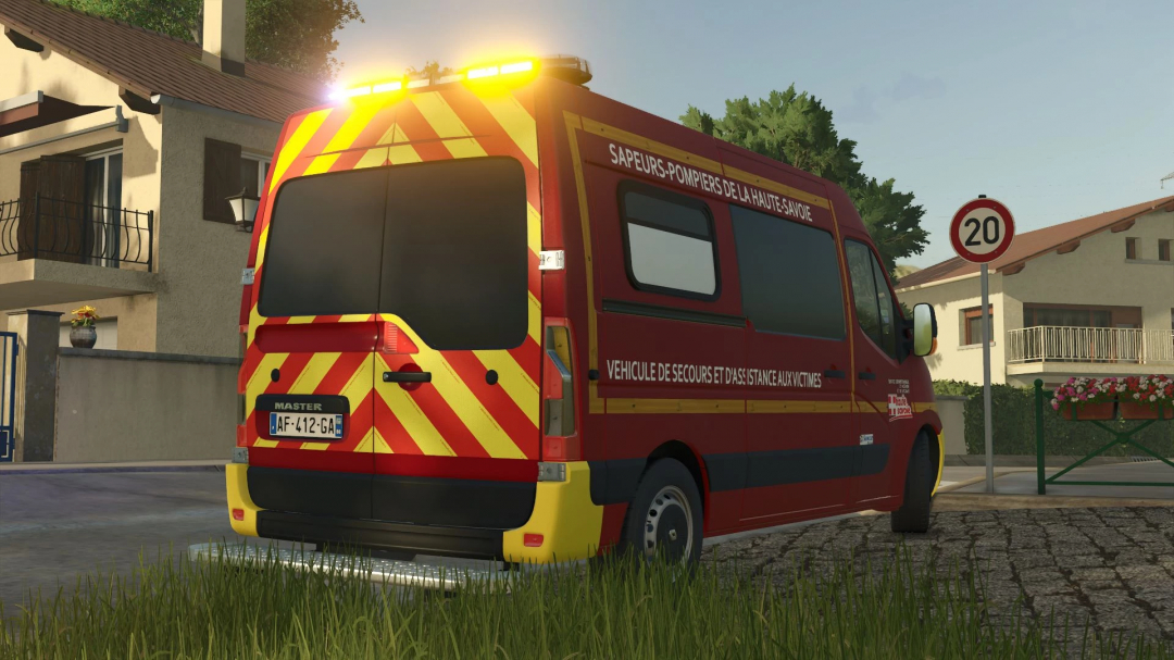 Renault Master III fire rescue vehicle mod in FS25 game scene, featuring emergency lights and French fire service markings.