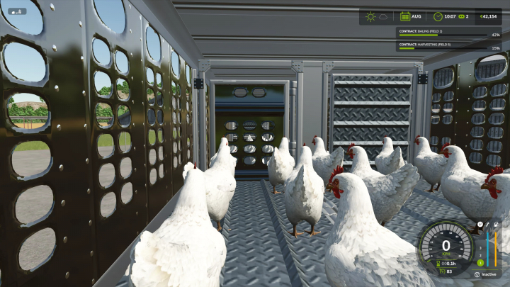 fs25-mods,  FS25 mod Animal trailer Wilson v1.0.0.0 showing chickens inside a metal trailer with ventilation holes.