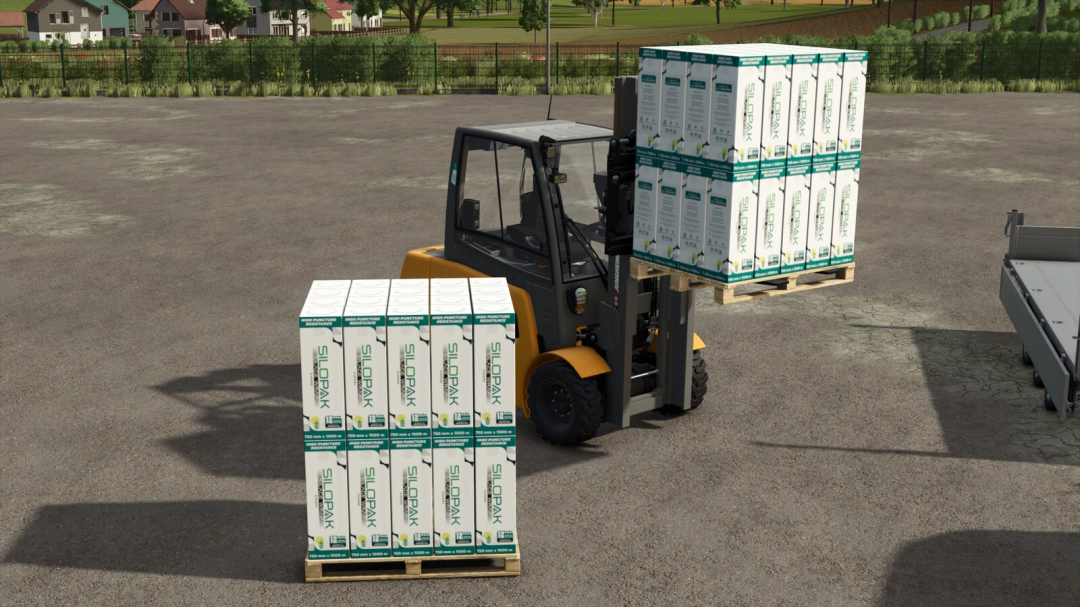 Forklift moving pallets of Plastic Film SiloPak in FS25 mod scene
