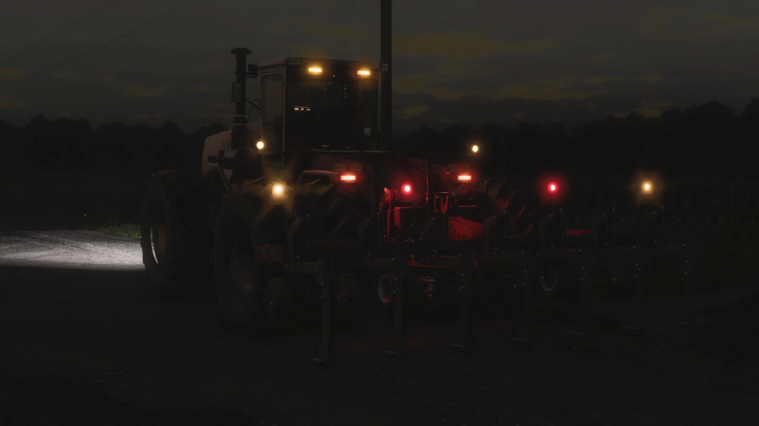 Nighttime image of a farming tractor with lights on, used in Farming Simulator 25 with the FS25 CaseIH Ecolo Til 2500 mod.