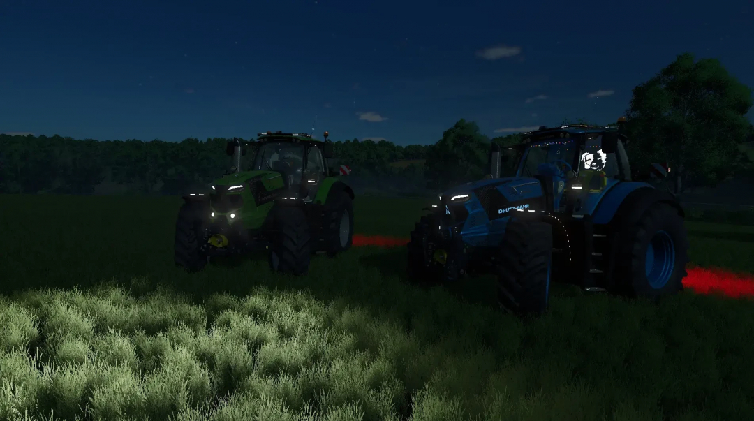 Night scene with two Deutz Fahr Series 7 tractors illuminated, in a farming field, from the Farming Simulator 25 mods.