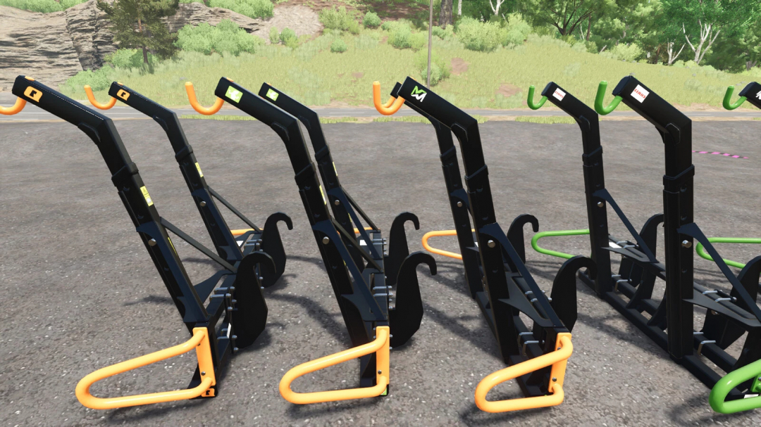 Farming Simulator 25 mods: Double Big Bag Hook for telescopic lifter in FS25, shown with black and orange design.