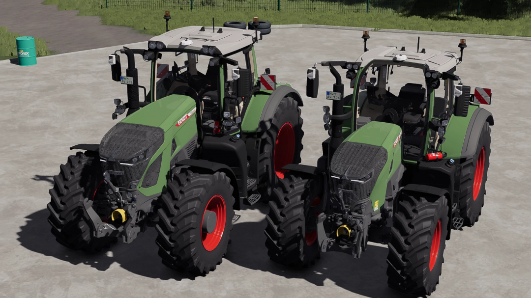 Two Fendt 700 tractors mod from Farming Simulator 25, shown with detailed close-up view, part of FS25 mods collection.