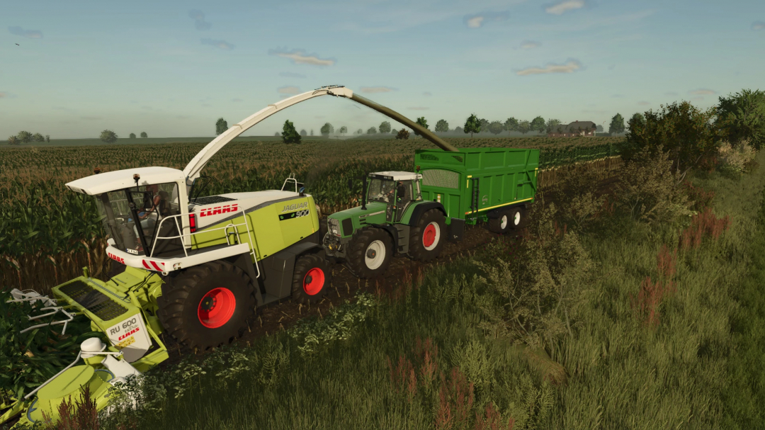 Farming Simulator 25 mod: CLAAS Jaguar 800 Series harvesting corn with a green tractor in a field.