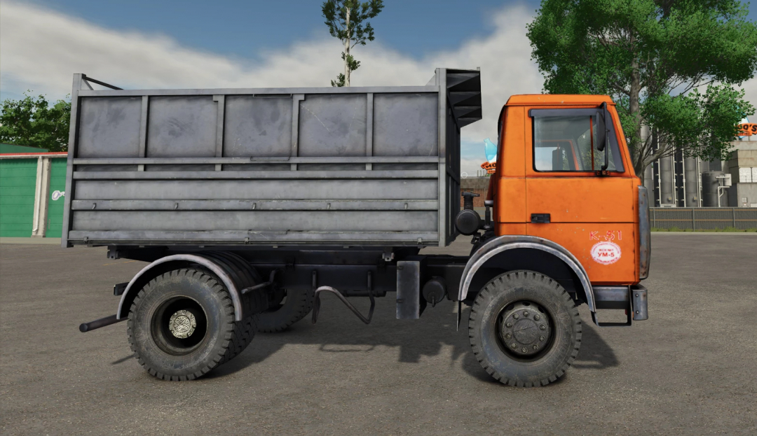 Farming Simulator 25 mod, vintage MAZ 5551 truck with orange cab and cargo bed, realistic in-game vehicle for FS25 mods.