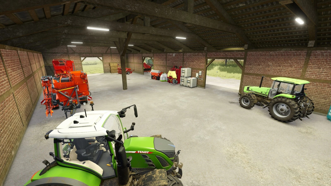 Farming Simulator 25 mods: Storage barn with green tractors, red machinery, and farming equipment for potatohall v1.0.0.0 mod.