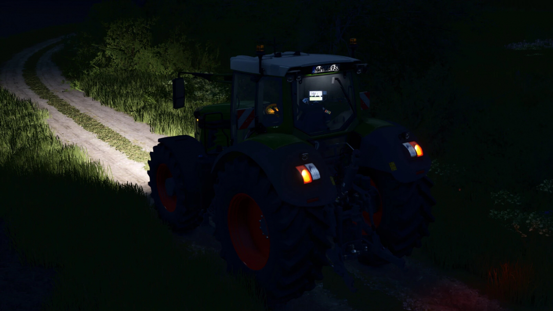 Fendt 900 Vario S4 tractor with lights on driving on a dirt path at night, for Farming Simulator 25 mods.