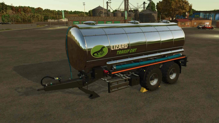 fs25-mods, Farming Simulator 25 mod: Lizard Tank Trailer25 v1.0.0.0, a shiny metallic water or liquid transport trailer with 'Lizard Transport' logo in a farmyard setting.
