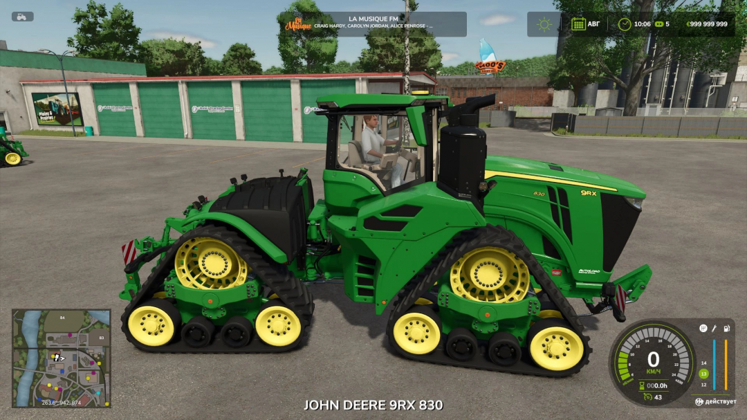 Farming Simulator 25 mod featuring a John Deere 9RX 830 tracked tractor with detailed textures and HUD display.