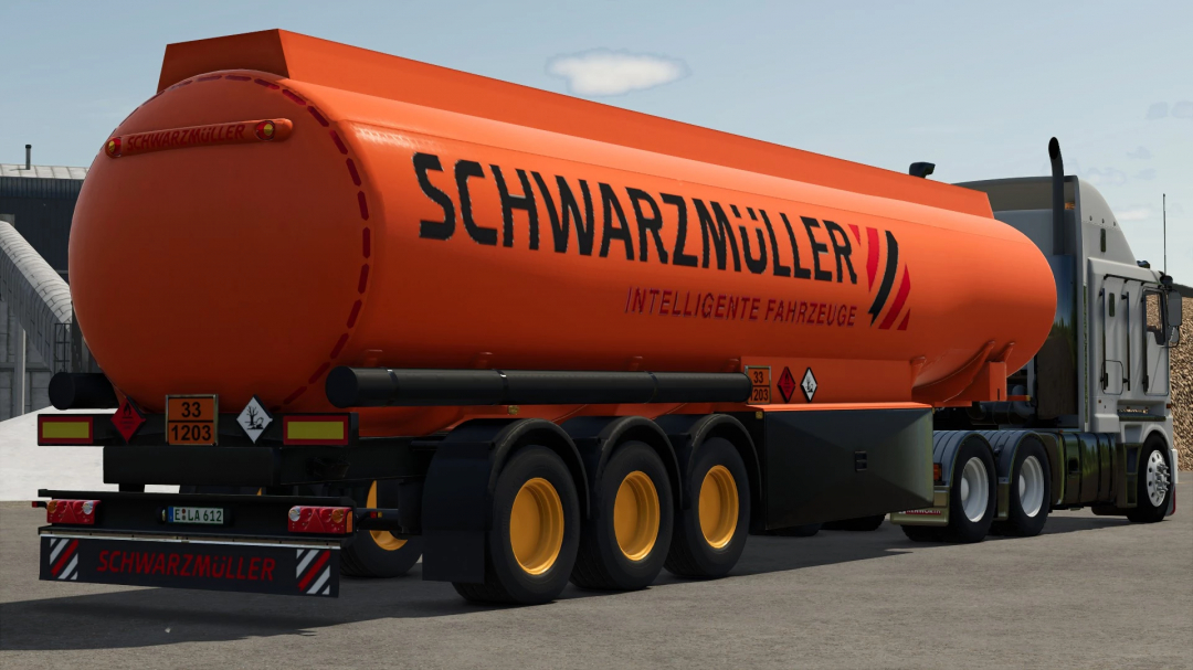 Farming Simulator 25 mod: Schwarzmüller tanker with Schwarzmüller branding, used for transporting liquids.