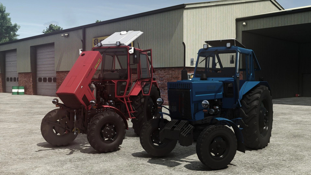 Farming Simulator 25 mods: Red and blue tractors in front of a farm building, featuring the MTZ 80/2 Master Beta v1.0.0.0 mod.