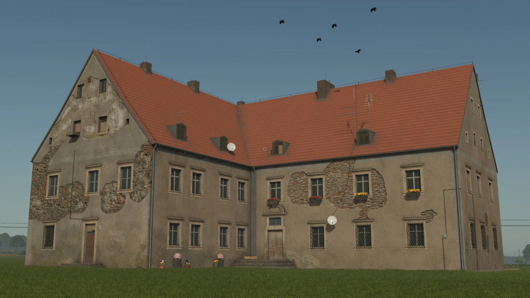 Farming Simulator 25 mod: Vintage manor house with deteriorated facade, red roof, and small garden in FS25.