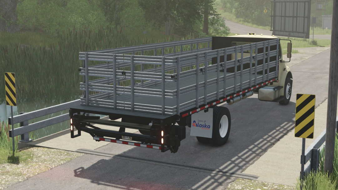 Freightliner M2 Stakebed (AutoLoad) V1.4.0.1